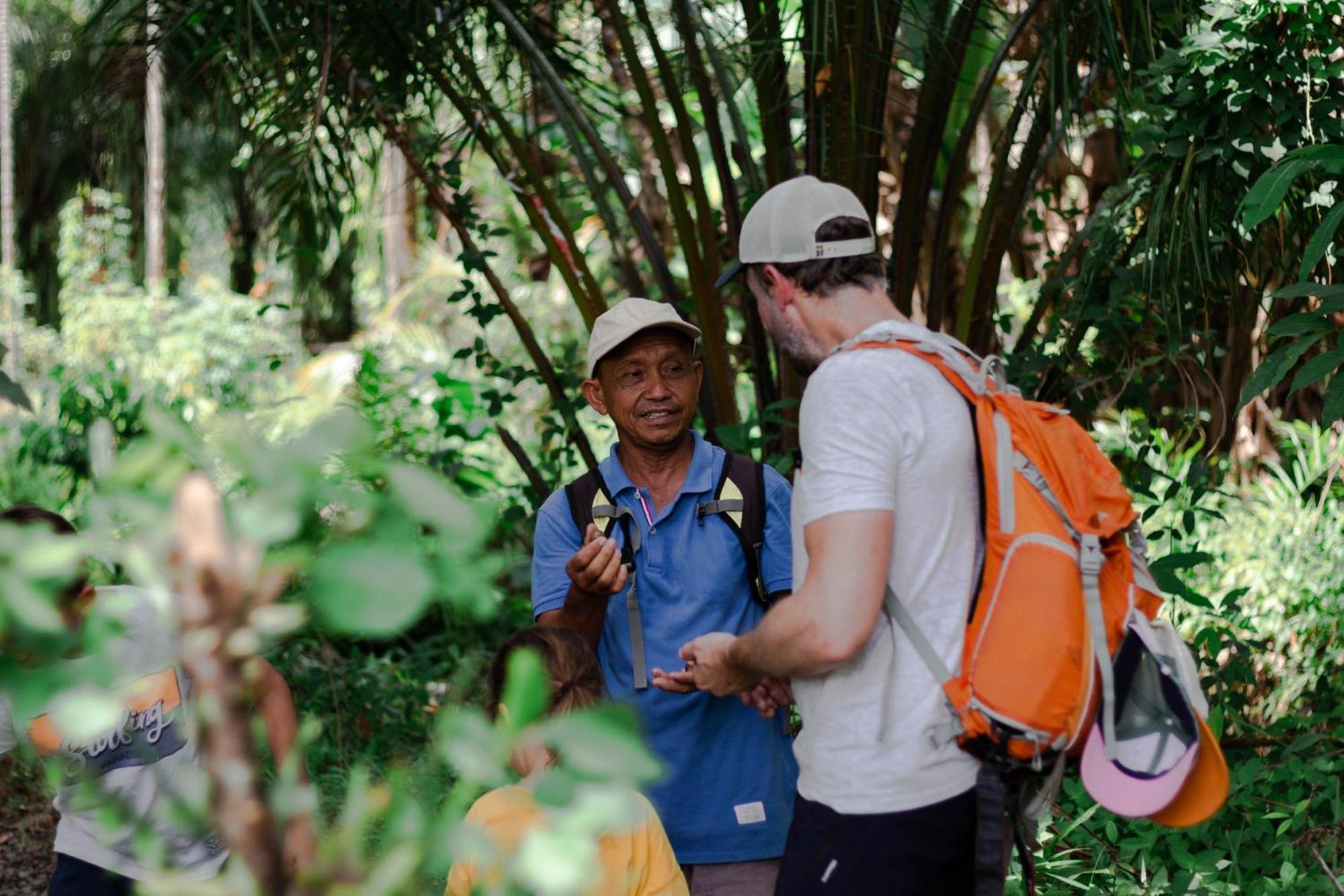 Ambow Homestay Jungle Trekking & Village Tour Bukit Lawang Extérieur photo