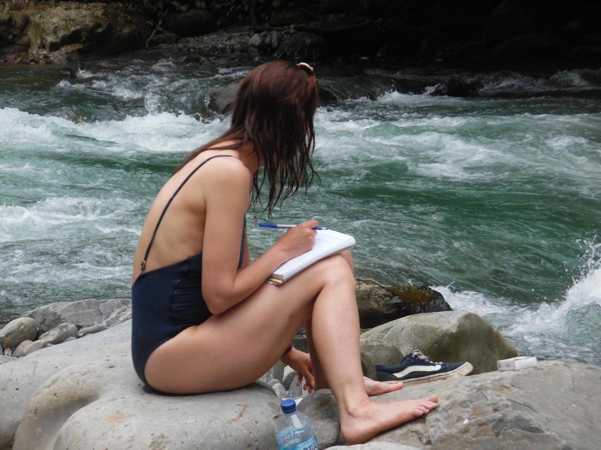Ambow Homestay Jungle Trekking & Village Tour Bukit Lawang Extérieur photo